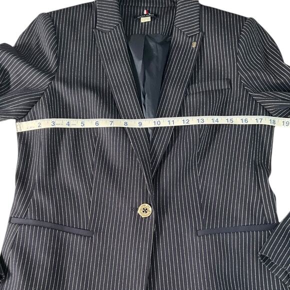 Tommy Hilfiger Women's Navy Pinstripe Blazer Size 10 Single Button Elbow Patches - Picture 7 of 12